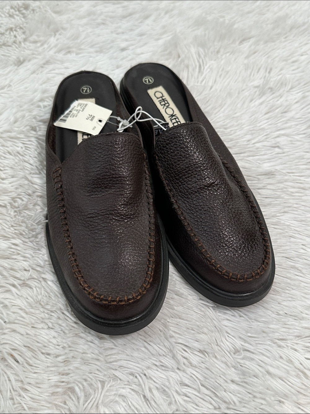 🥕 NWT CHEROKEE Leather Loafer